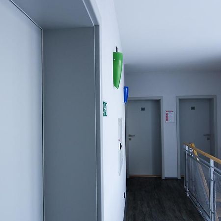 Pension Escrime カルロヴィ・ヴァリ エクステリア 写真